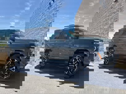 New 2025 Chevrolet Tahoe RST w/ RST Capability Package