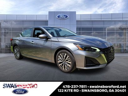 Used 2023 Nissan Altima 2.5 SV