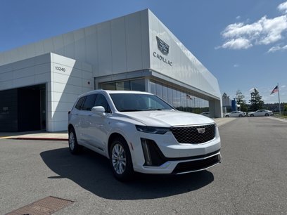 New 2025 Cadillac XT6 Luxury