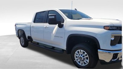 New 2025 Chevrolet Silverado 2500 LT w/ Convenience Package