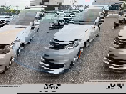 Used 2022 Chrysler Voyager LX