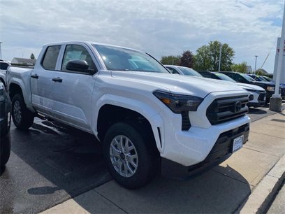 New 2025 Toyota Tacoma SR