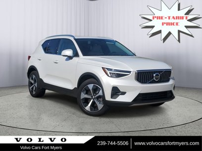 New 2025 Volvo XC40 B5 Plus