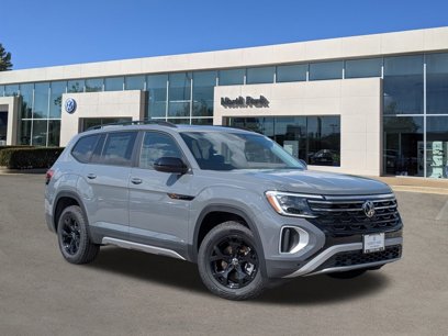 New 2025 Volkswagen Atlas Peak Edition SE