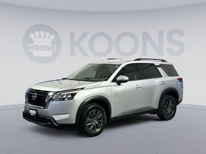 Used 2022 Nissan Pathfinder SV