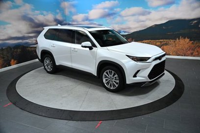 Used 2024 Toyota Grand Highlander Platinum