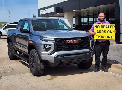 New 2025 GMC Canyon Elevation w/ Convenience Package