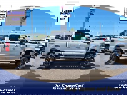 New 2025 Ford F250 Lariat