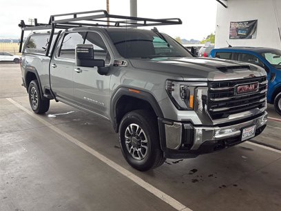 Used 2025 GMC Sierra 2500 SLT w/ SLT Convenience Package