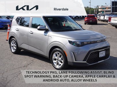 Used 2023 Kia Soul LX w/ LX Technology Package