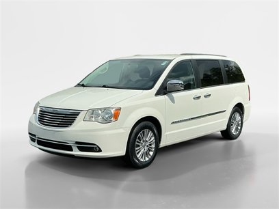 Used 2013 Chrysler Town & Country Touring-L w/ Entertainment Group #2