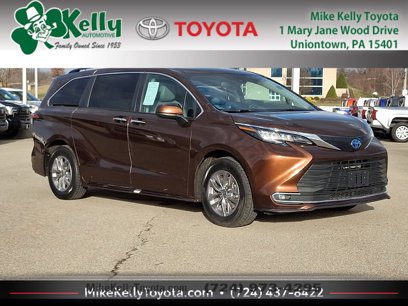 Used 2023 Toyota Sienna XLE