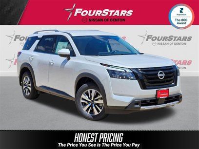 New 2025 Nissan Pathfinder SL w/ Black Appearance Package