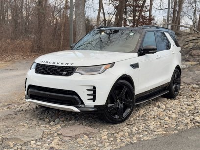 New 2025 Land Rover Discovery Dynamic SE