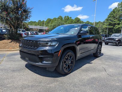 Used 2024 Jeep Grand Cherokee Altitude