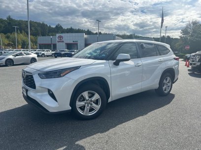 New 2023 Toyota Highlander LE