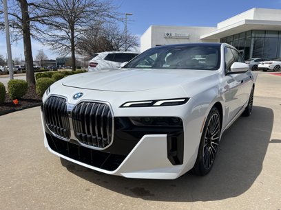 New 2025 BMW 750e xDrive w/ Luxury Rear Seating Package