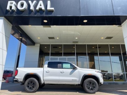 New 2025 GMC Canyon Elevation w/ Convenience Package