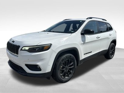 Used 2023 Jeep Cherokee Altitude Lux