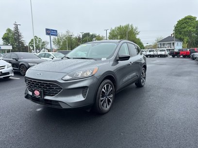 Used 2022 Ford Escape SE w/ SE Sport Appearance Package