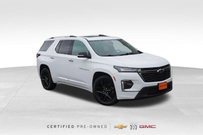 Certified 2022 Chevrolet Traverse Premier w/ LPO, Blackout Package
