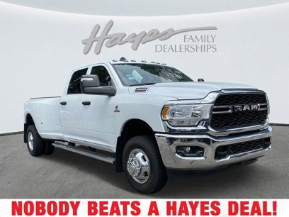 New 2024 RAM 3500 Tradesman w/ Chrome Appearance Group