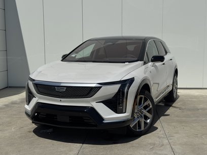 New 2025 Cadillac Optiq Luxury 1
