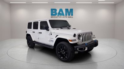 Used 2022 Jeep Wrangler Unlimited Sahara w/ Cold Weather Group