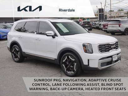 Used 2023 Kia Telluride S w/ S Sunroof Package