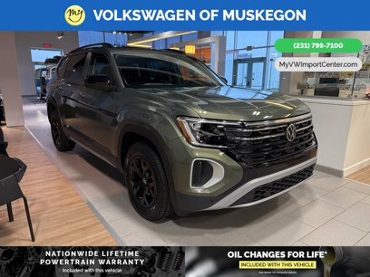 New 2025 Volkswagen Atlas Peak Edition SE