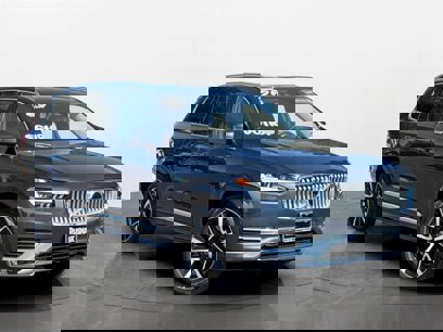 Certified 2025 Volvo XC90 B5 Plus w/ Protection Package Premier