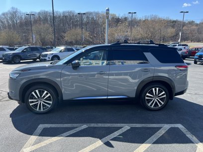 Used 2022 Nissan Pathfinder Platinum w/ Cargo Package