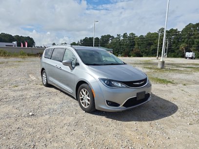 Used 2020 Chrysler Pacifica Touring-L