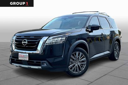Certified 2022 Nissan Pathfinder SL w/ SL Premium Package