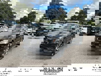 New 2025 Volvo V60 B5 Cross Country Plus w/ Protection Package Premier