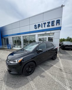 Used 2022 Chevrolet Trax LT w/ Midnight Edition