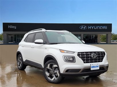New 2025 Hyundai Venue SEL