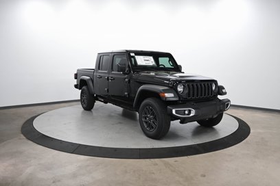 New 2025 Jeep Gladiator Sport