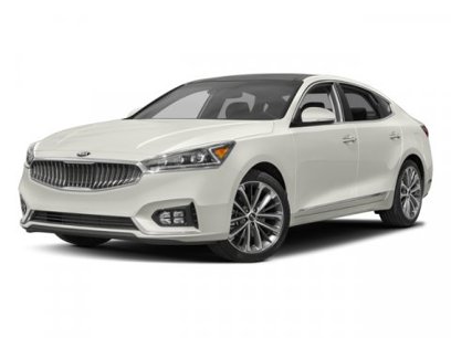 Certified 2017 Kia Cadenza Technology