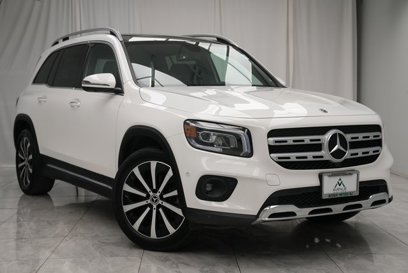 Used 2021 Mercedes-Benz GLB 250 4MATIC w/ Premium Package