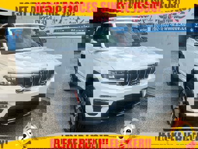 New 2025 Jeep Grand Cherokee Limited w/ Luxury Tech Group II