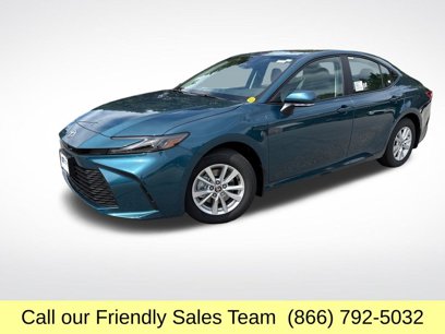 New 2025 Toyota Camry LE w/ Convenience Package