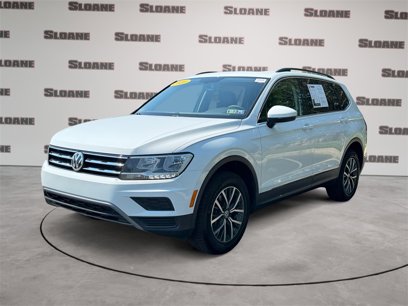 Used 2020 Volkswagen Tiguan SE w/ Panoramic Sunroof Package