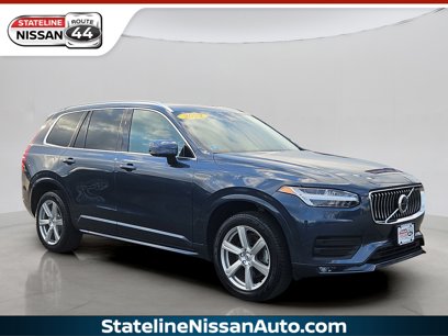 Used 2022 Volvo XC90 T5 Momentum