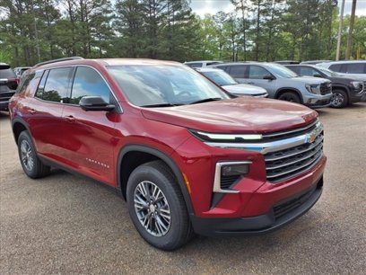 New 2025 Chevrolet Traverse LT w/ Driver Confidence Package