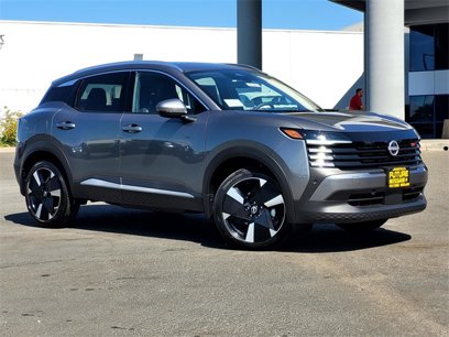 New 2025 Nissan Kicks SR