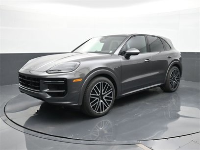 New 2025 Porsche Cayenne Turbo