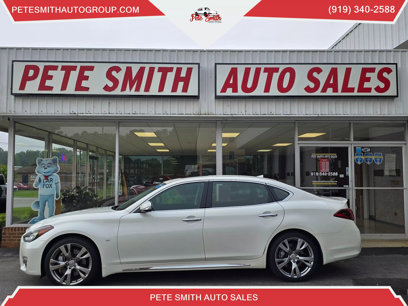 Used 2016 INFINITI Q70 L 3.7 w/ Deluxe Touring Package