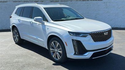 New 2025 Cadillac XT6 Premium Luxury