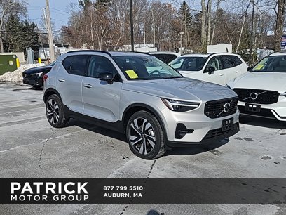 New 2025 Volvo XC40 B5 Plus w/ Protection Package Premier